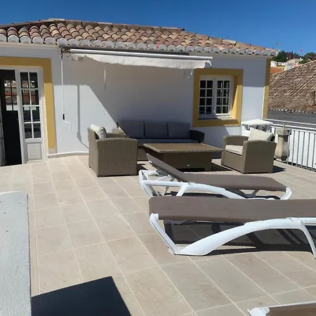 Karolvaz V Apartamento *