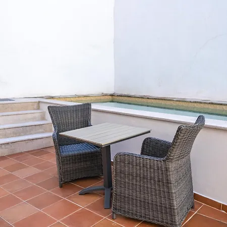 Karolvaz V Apartmán