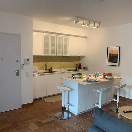 Apartment Karolvaz V *